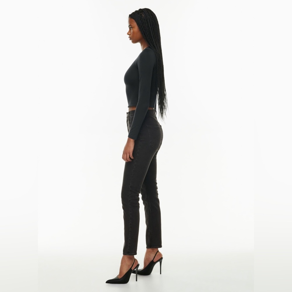 Aritzia Denim Forum the Yoko high rise slim black jeans, size 27 - Picture 2 of 16